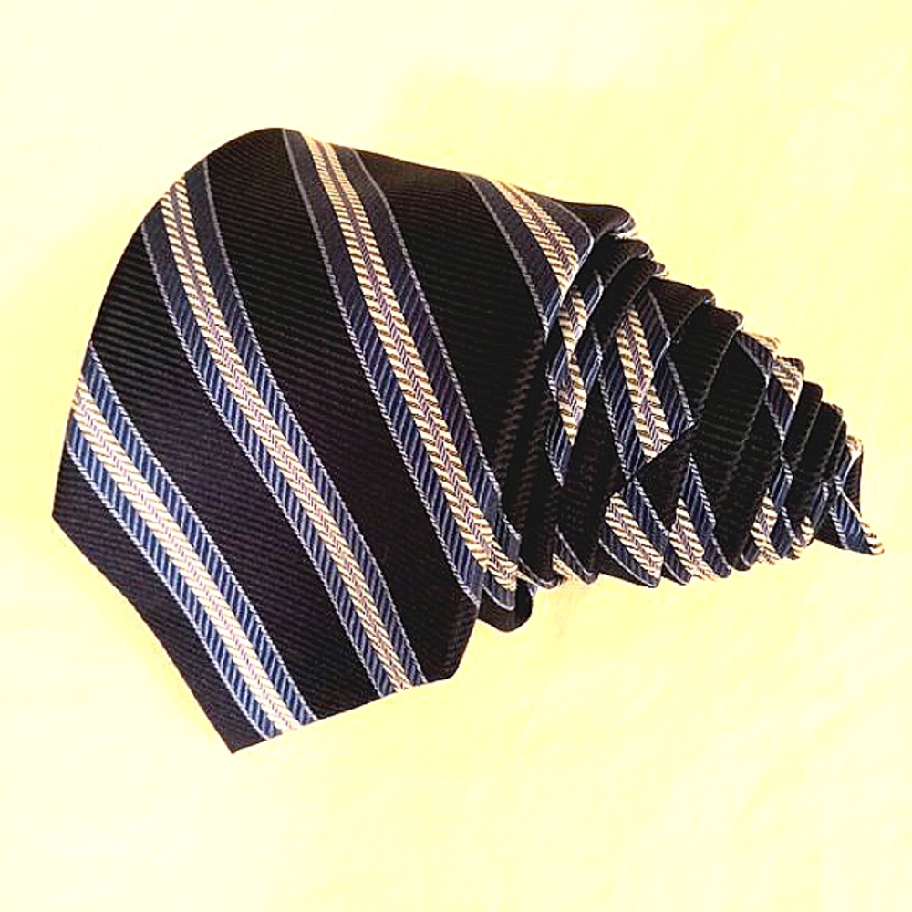 Jos A Banks Travelers Repp Striped Standard Tie New With Tags